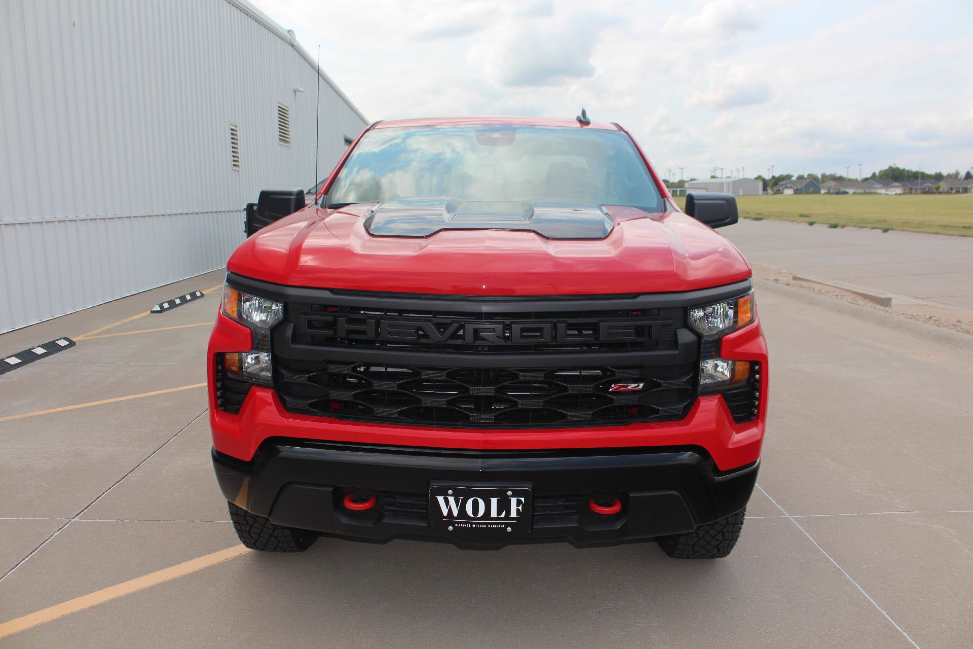 New 2025 Chevrolet Silverado 1500 Custom Trail Boss w/ LPO, Dark Essentials Package image 3
