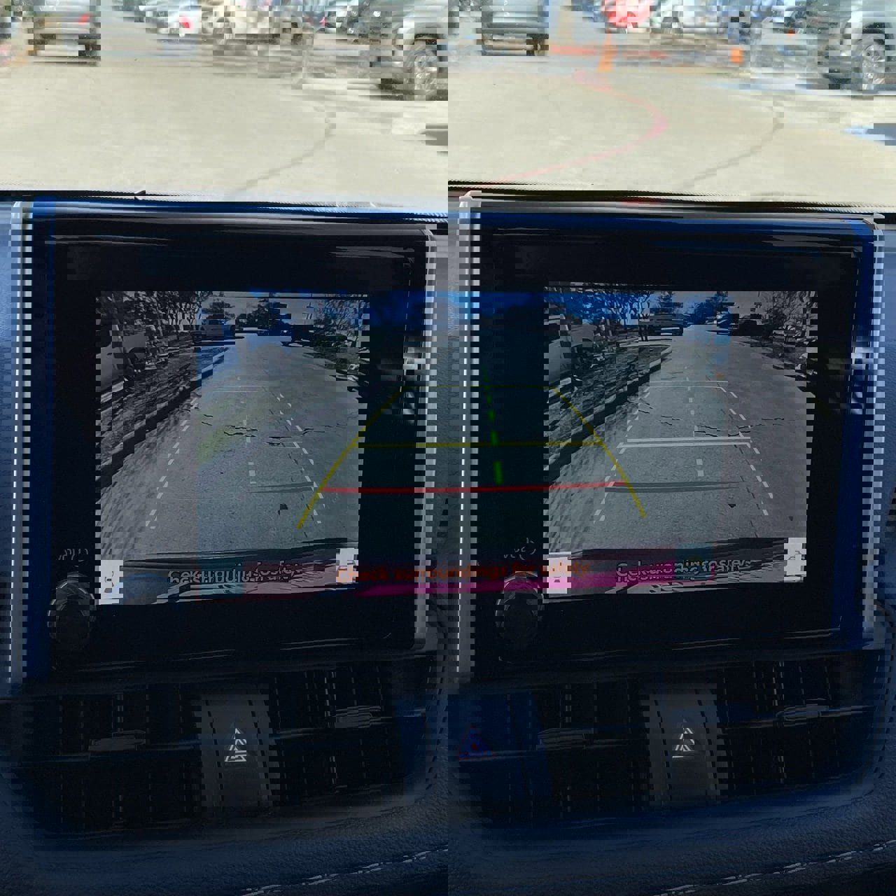 Used 2025 Toyota RAV4 XLE image 19