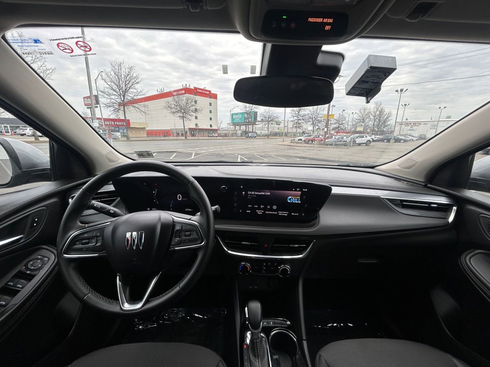 Used 2025 Buick Encore GX Preferred image 33