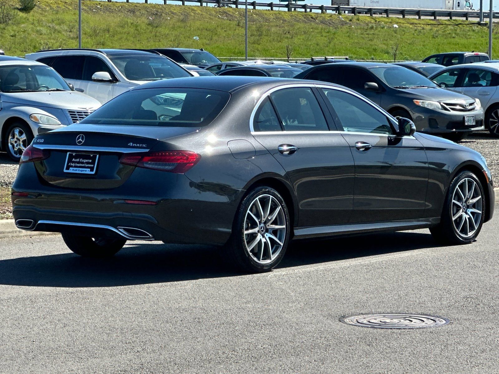 Used 2023 Mercedes-Benz E 450 4MATIC Sedan image 3