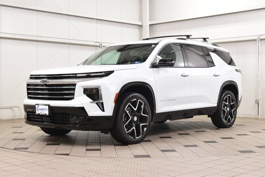 New 2026 Chevrolet Traverse High Country AWD/4WD image 3