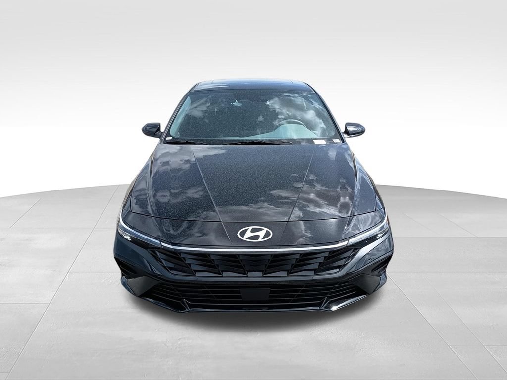 New 2026 Hyundai Elantra SEL Sport Premium FWD image 3