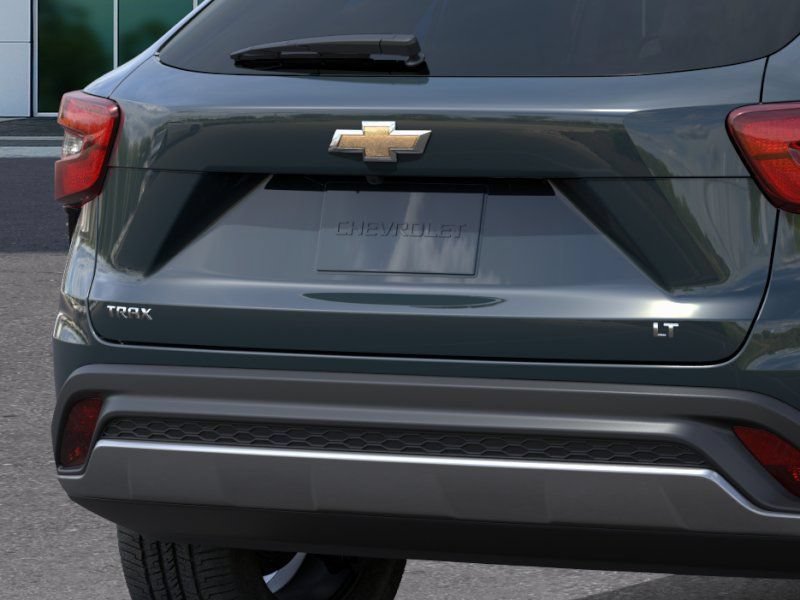 New 2026 Chevrolet Trax LT w/ LT Convenience Package FWD image 14