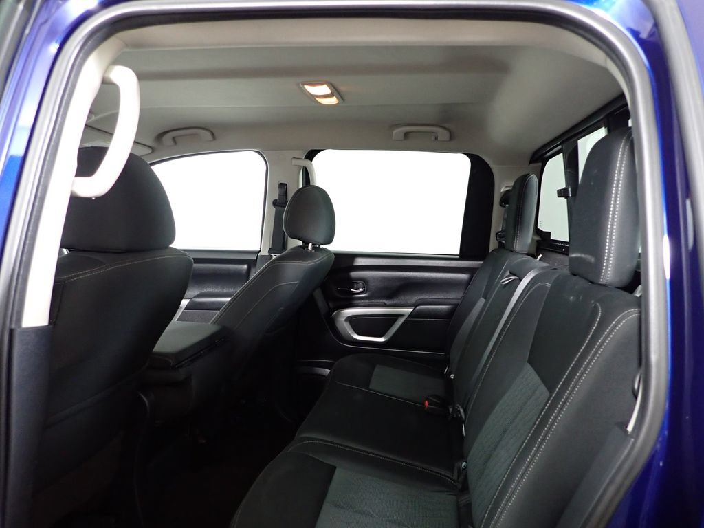 Used 2017 Nissan Titan SV RWD image 29