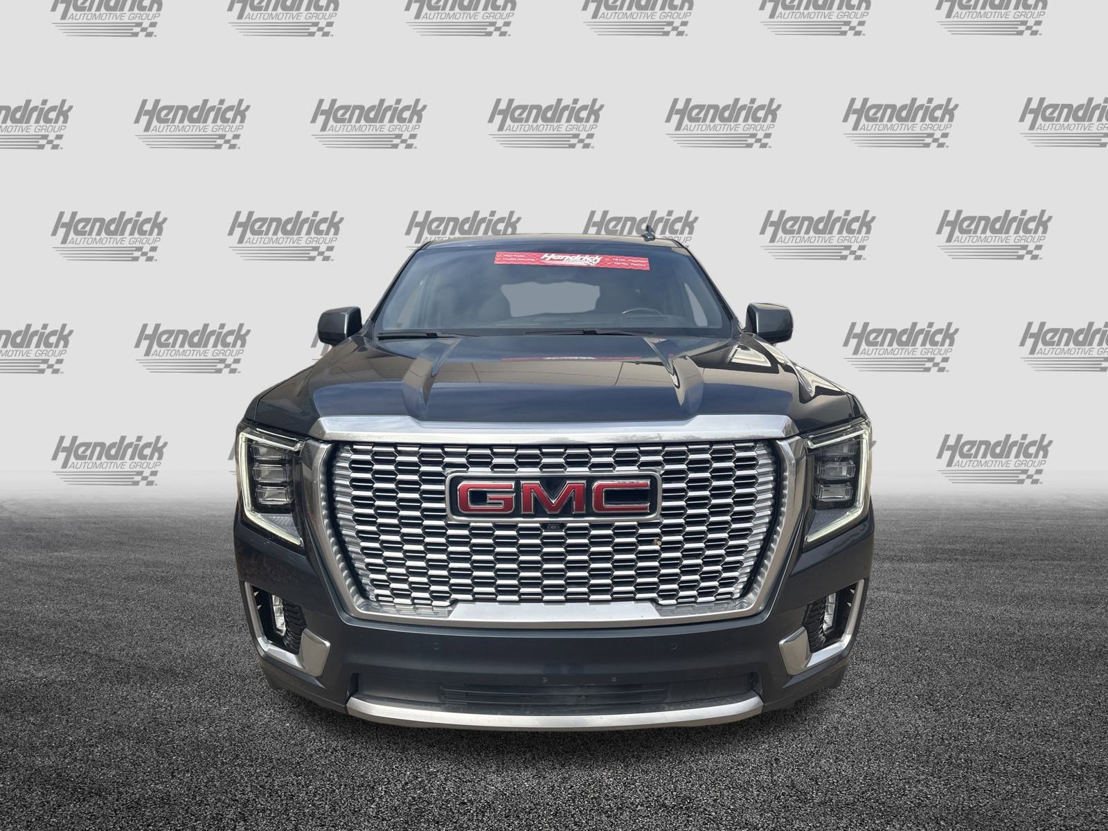 Used 2021 GMC Yukon Denali w/ Denali Premium Package image 3