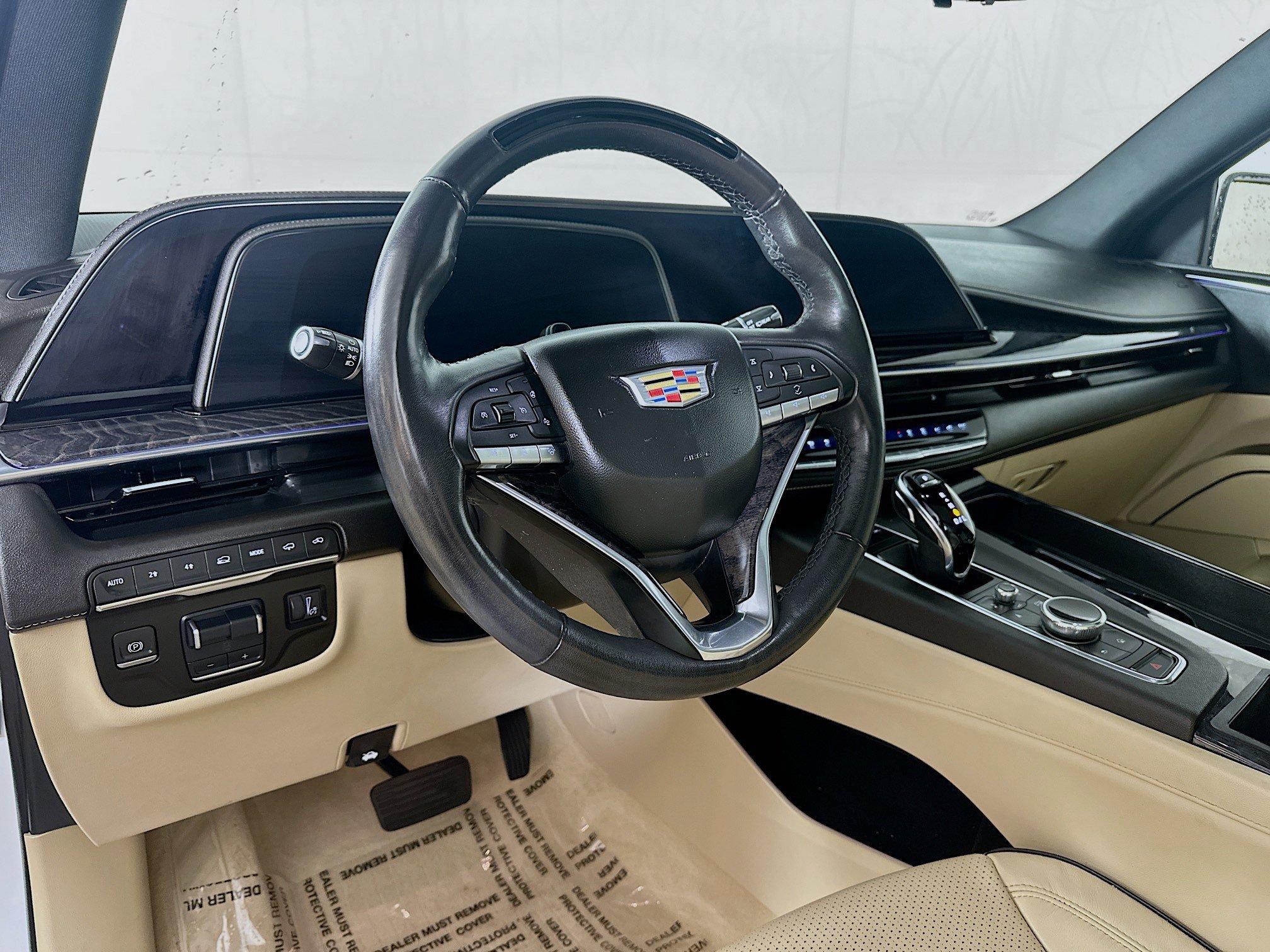 Used 2022 Cadillac Escalade Premium Luxury w/ Performance Package AWD/4WD image 9