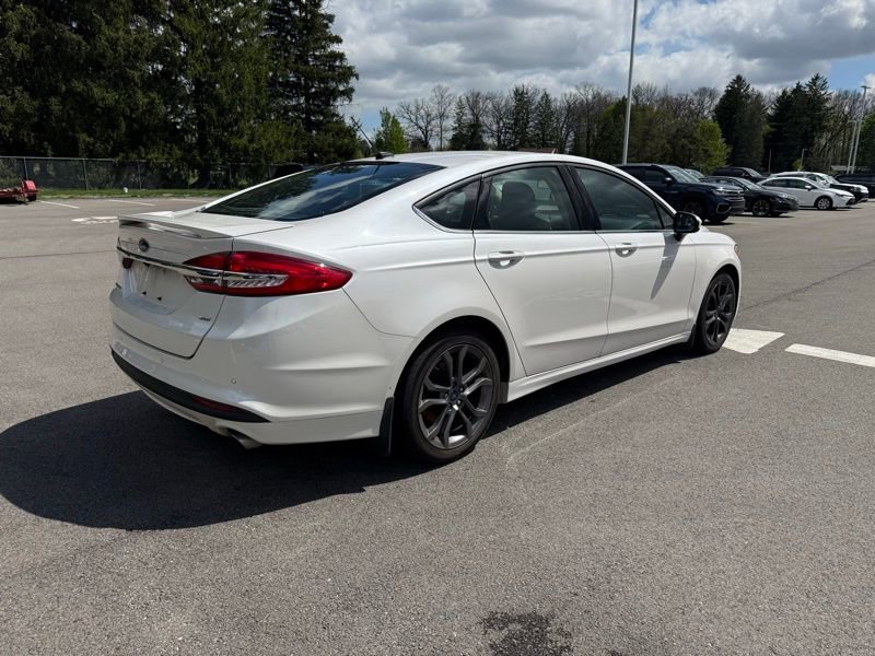 Used 2018 Ford Fusion SE w/ Equipment Group 201A image 6