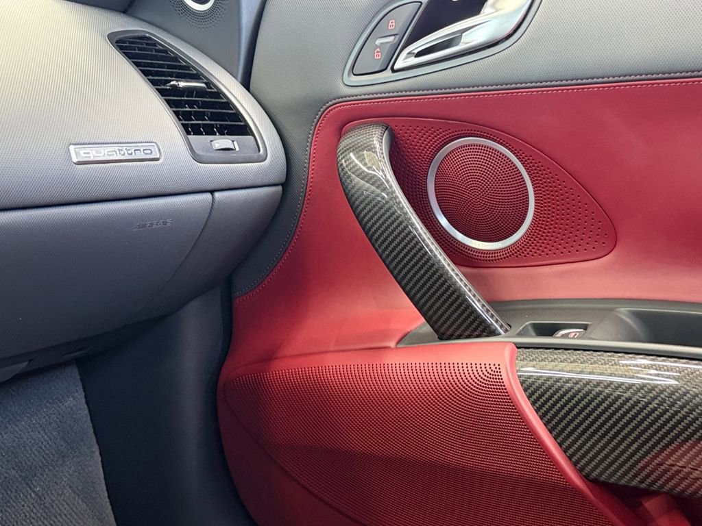 Used 2015 Audi R8 V10 image 16