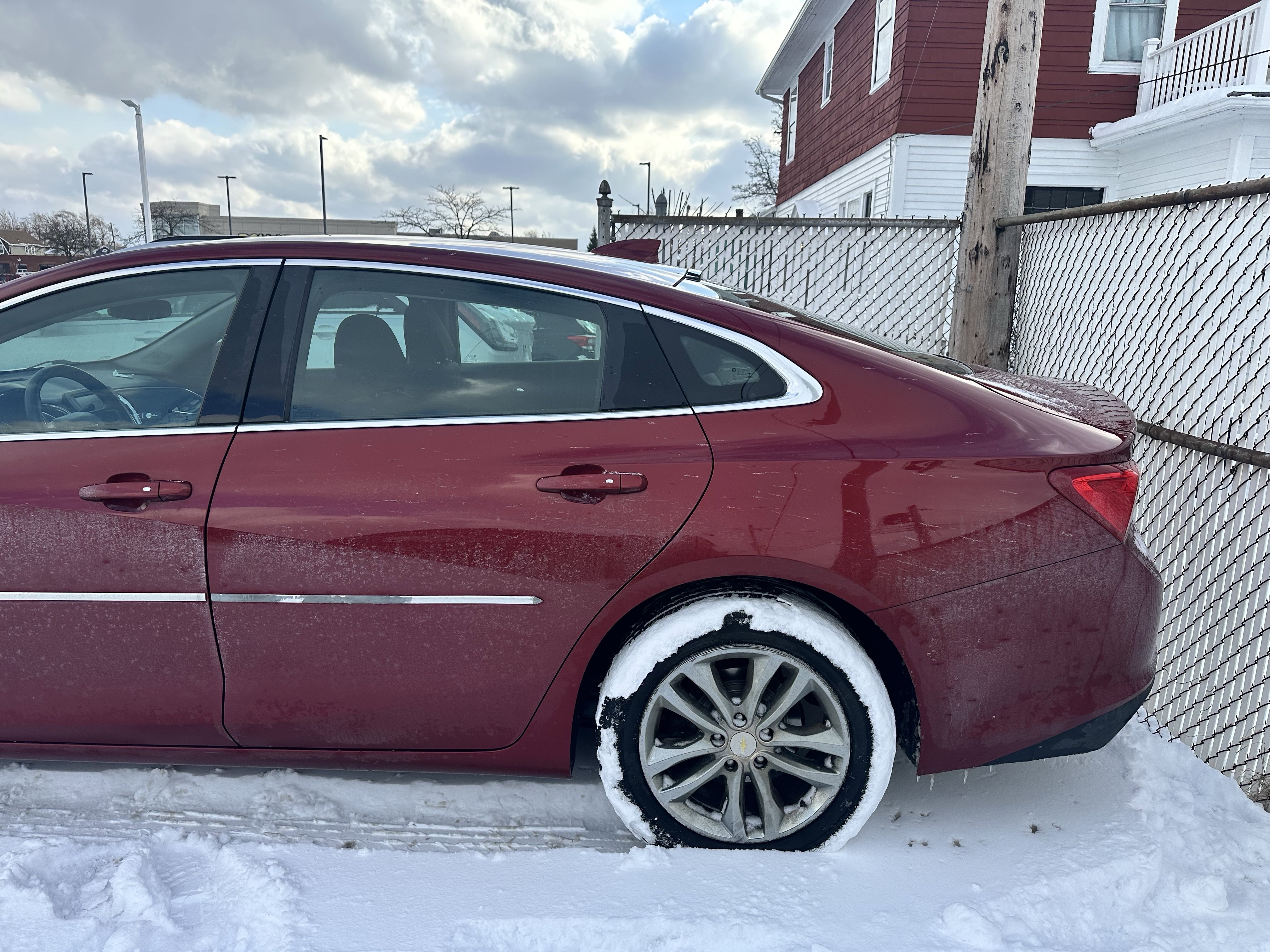 Used 2018 Chevrolet Malibu LT image 9