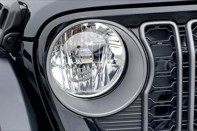 Certified 2025 Jeep Wrangler Sport image 24