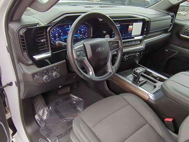Used 2024 Chevrolet Silverado 1500 RST w/ Redline Edition image 10