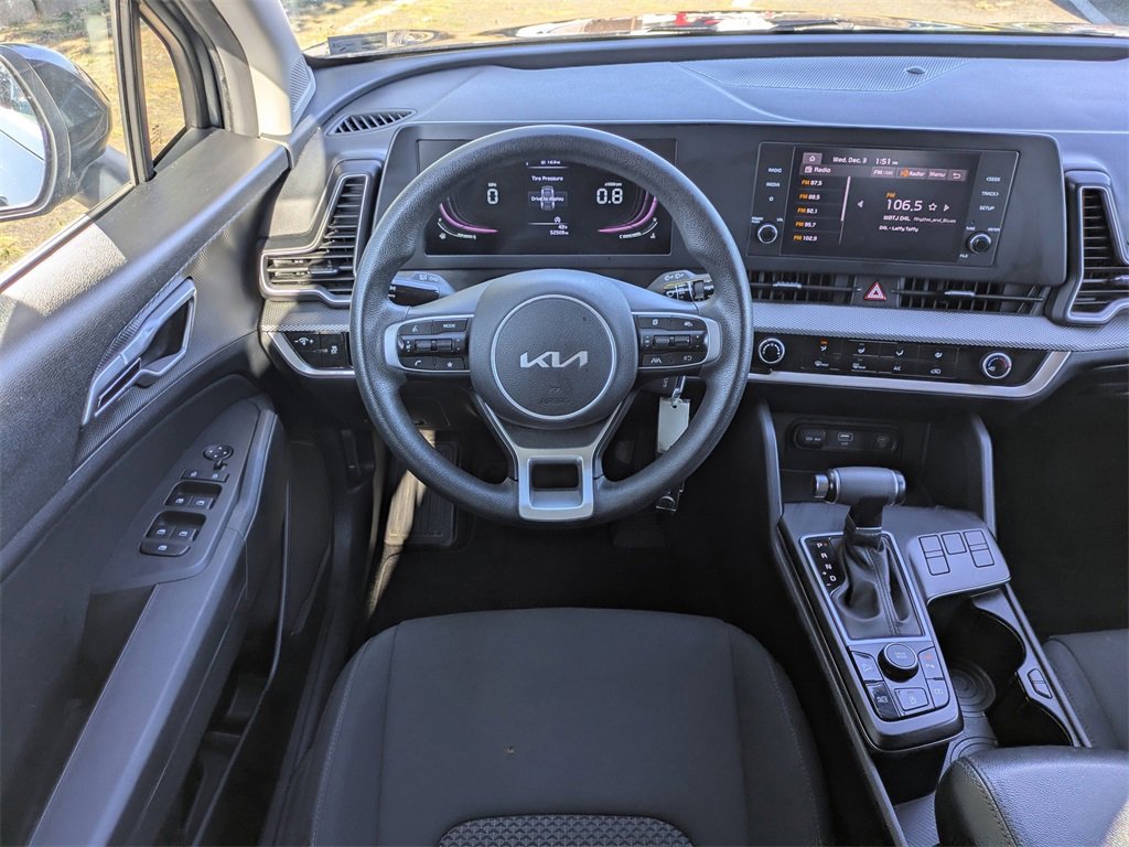 Used 2023 Kia Sportage LX image 16