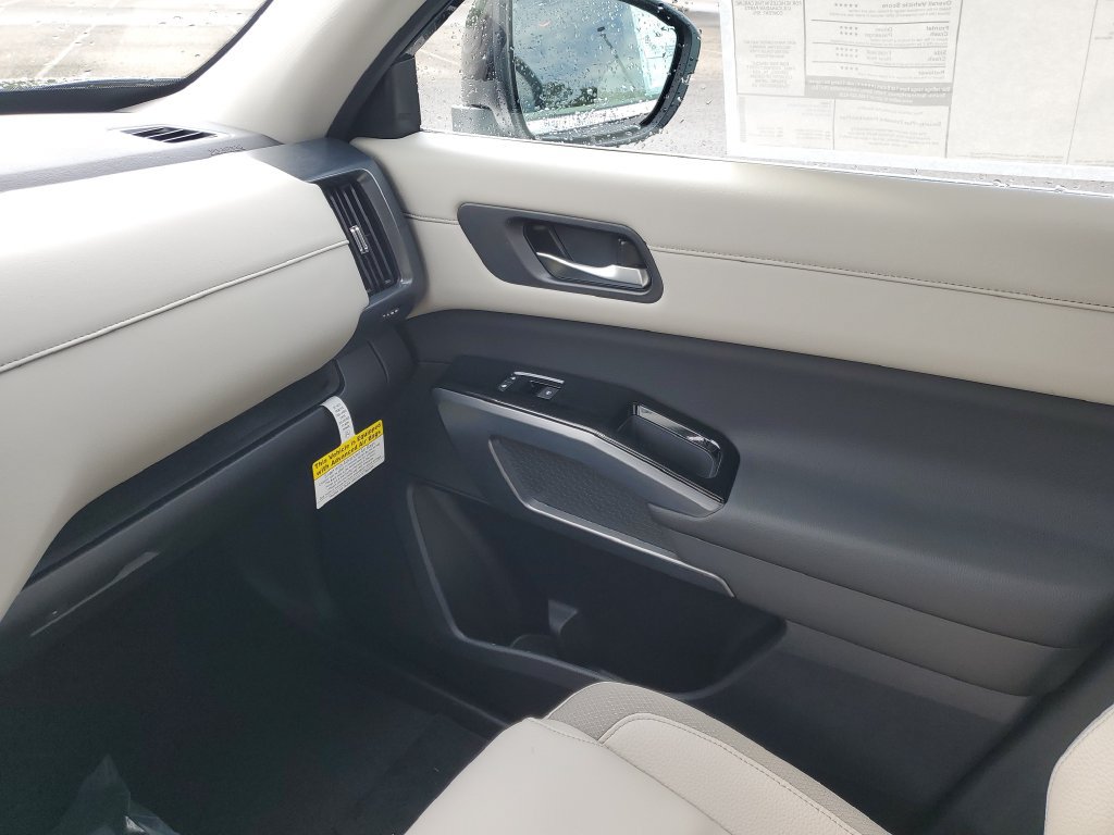 New 2026 Nissan Pathfinder SL FWD image 35