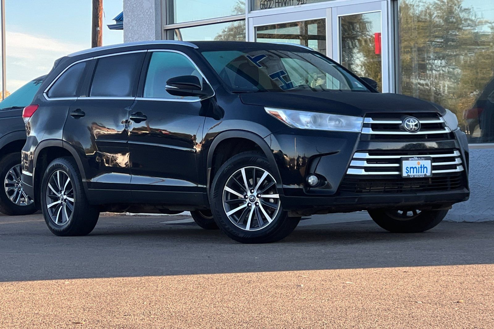 Used 2019 Toyota Highlander XLE AWD/4WD video 2