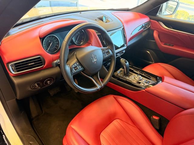 Used 2023 Maserati Levante GT image 15