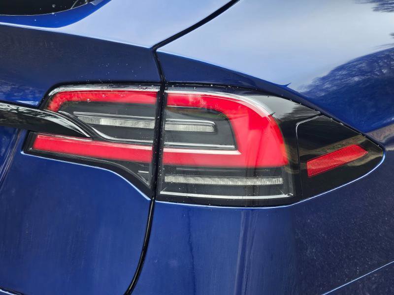 Used 2023 Tesla Model X AWD image 30