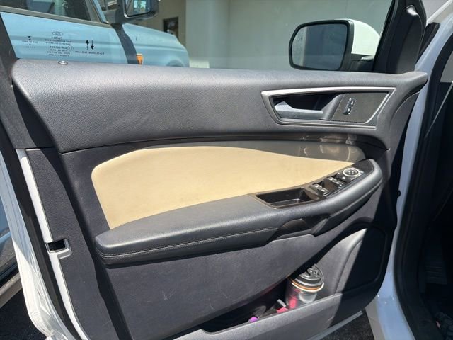 Used 2020 Ford Edge SEL w/ Convenience Package FWD image 24