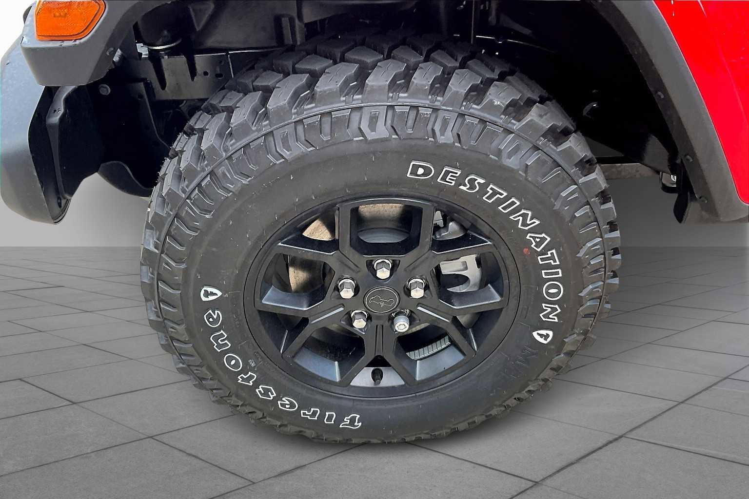 New 2025 Jeep Gladiator Willys image 11