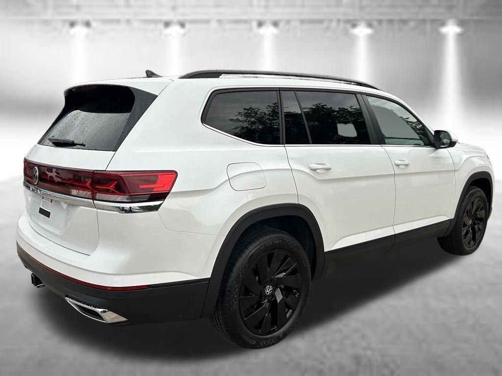 Certified 2026 Volkswagen Atlas SE FWD image 6