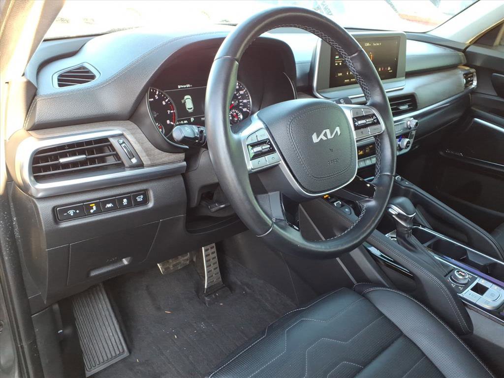 Used 2022 Kia Telluride SX w/ SX Prestige Package image 14