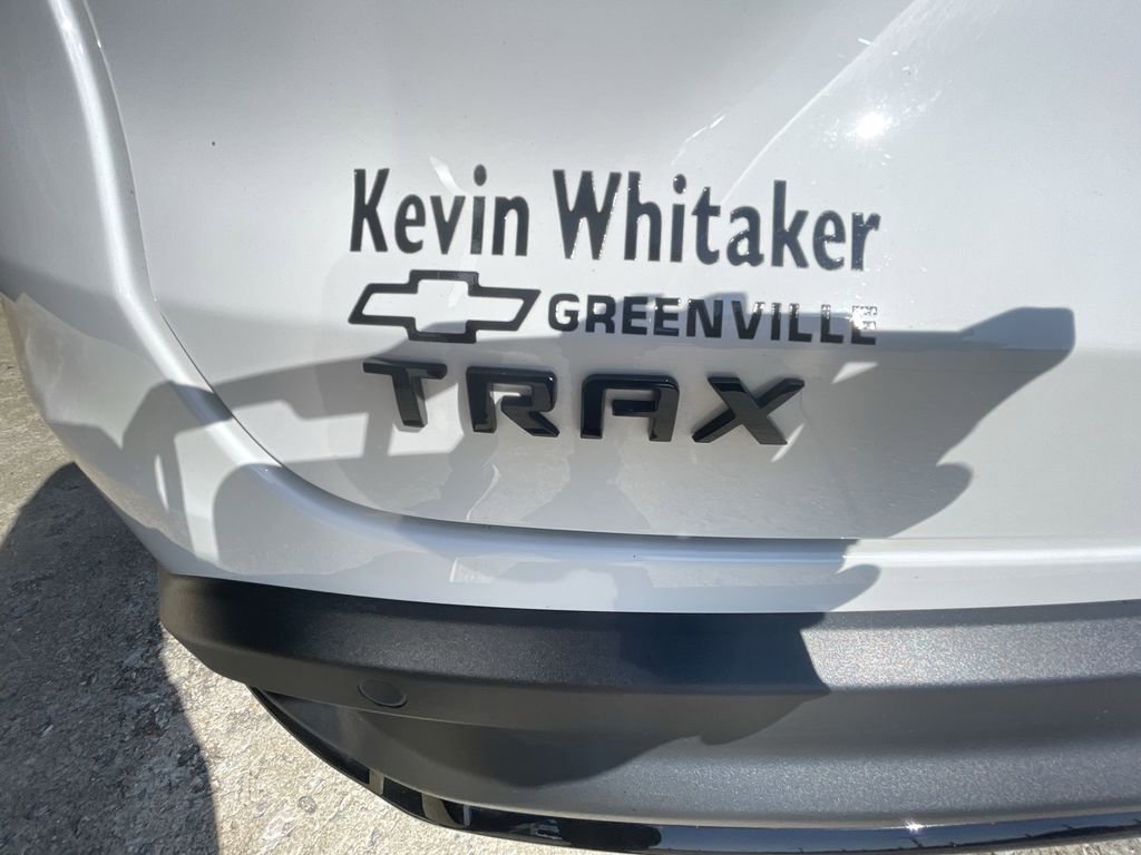 Certified 2025 Chevrolet Trax RS w/ Driver Confidence Package FWD image 31