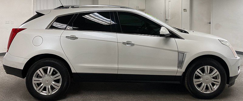 Used 2016 Cadillac SRX Luxury w/ Driver Awareness Package image 4