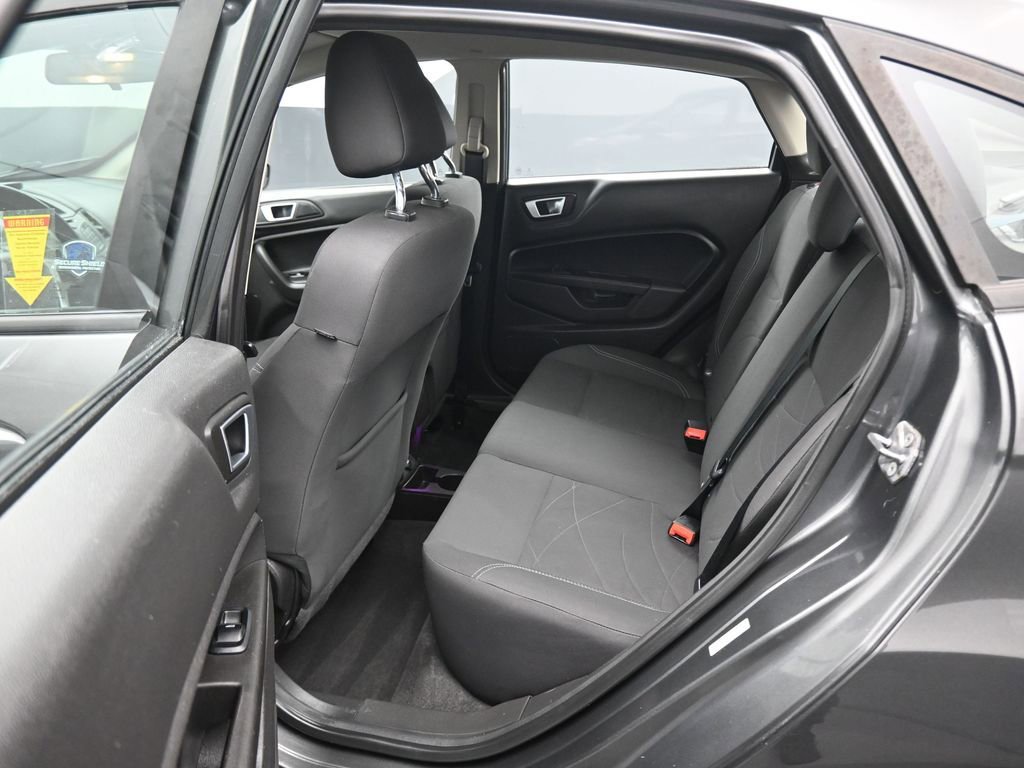 Used 2016 Ford Fiesta SE image 26