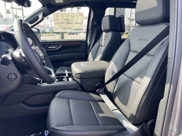 New 2026 GMC Yukon XL Denali w/ Denali Reserve Package image 24