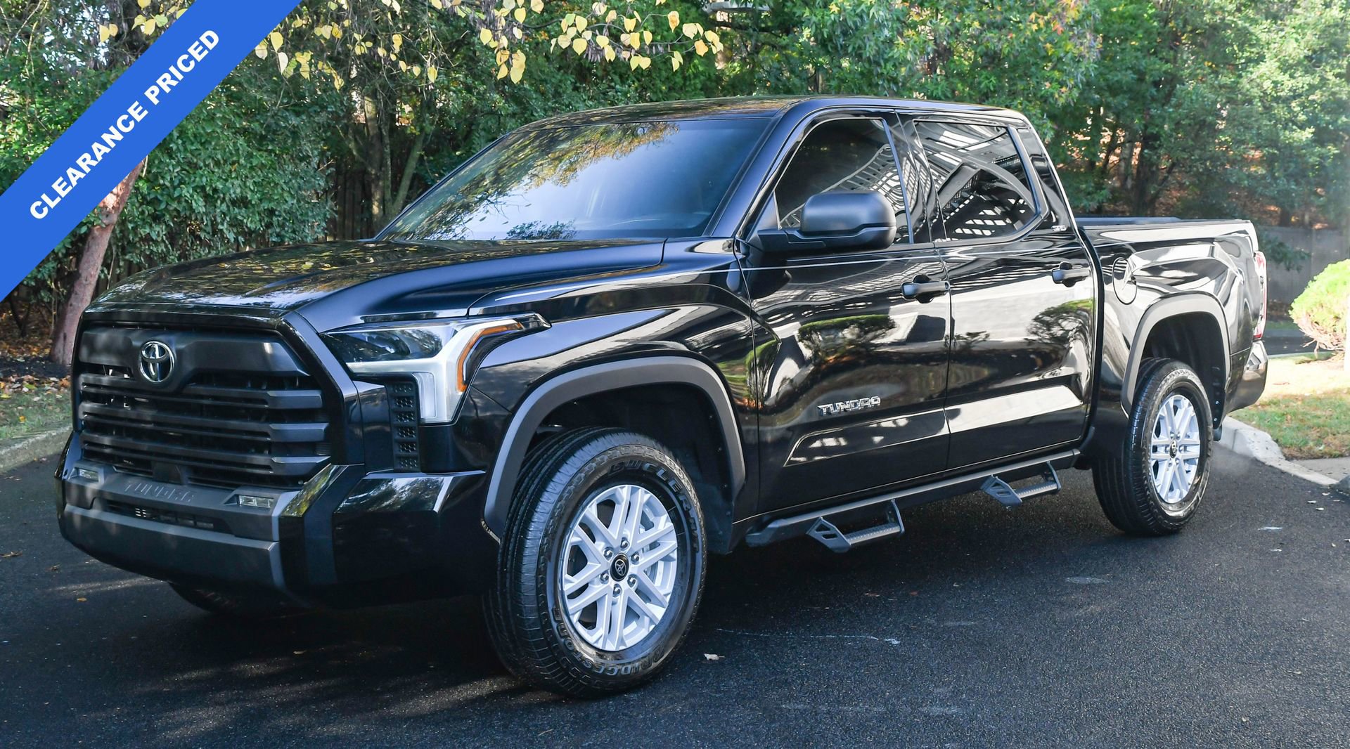 Used 2025 Toyota Tundra SR5 image 3