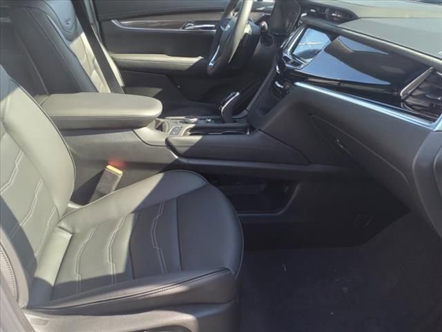 New 2025 Cadillac XT6 Premium Luxury w/ Platinum Package FWD image 24