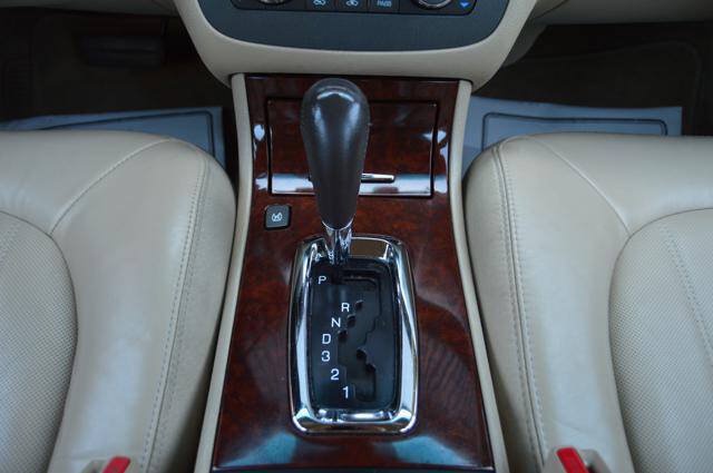 Used 2008 Buick Lucerne CXS FWD image 21