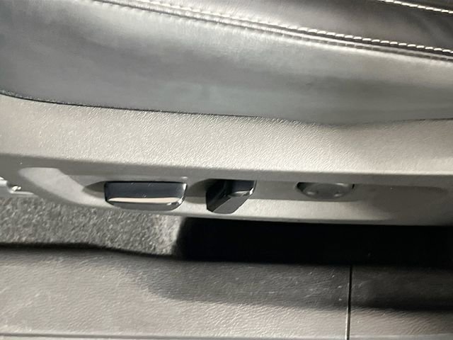 Used 2023 Mitsubishi Outlander SE image 17