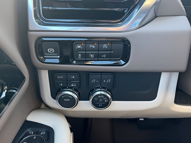 New 2027 GMC Yukon Denali AWD/4WD image 14