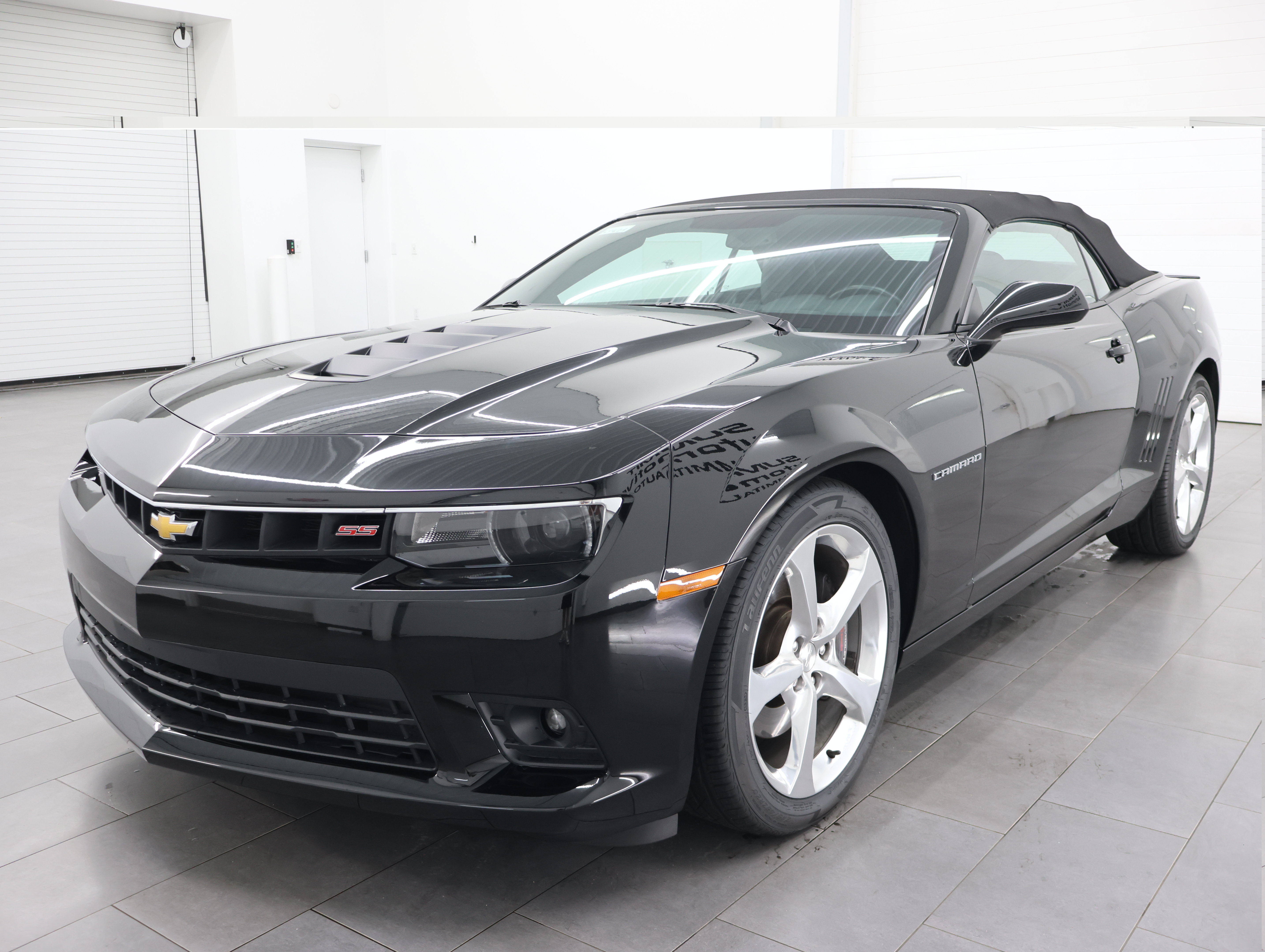 Used 2014 Chevrolet Camaro SS w/ RS Package RWD image 7