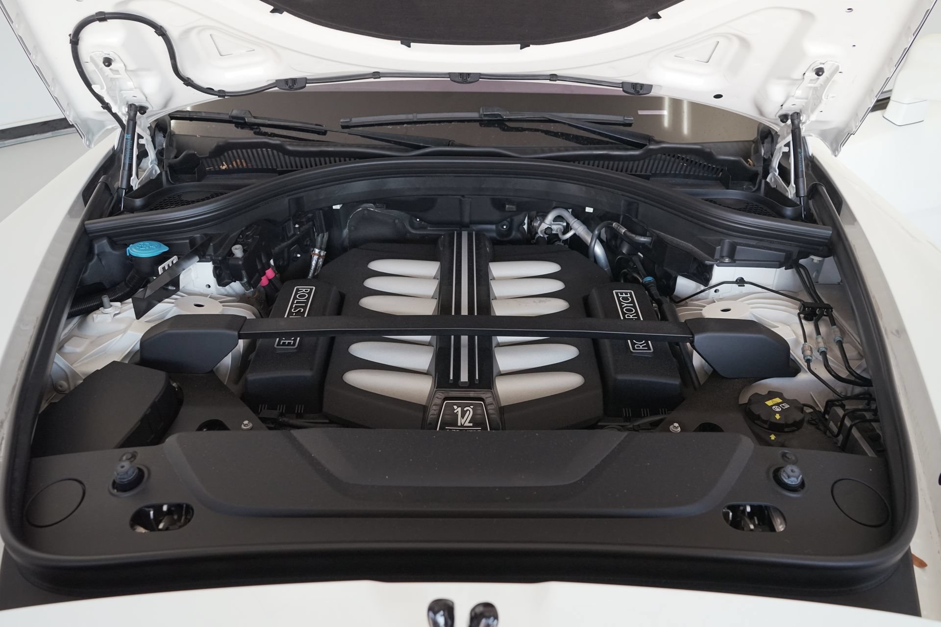 Used 2019 Rolls-Royce Cullinan AWD/4WD image 38