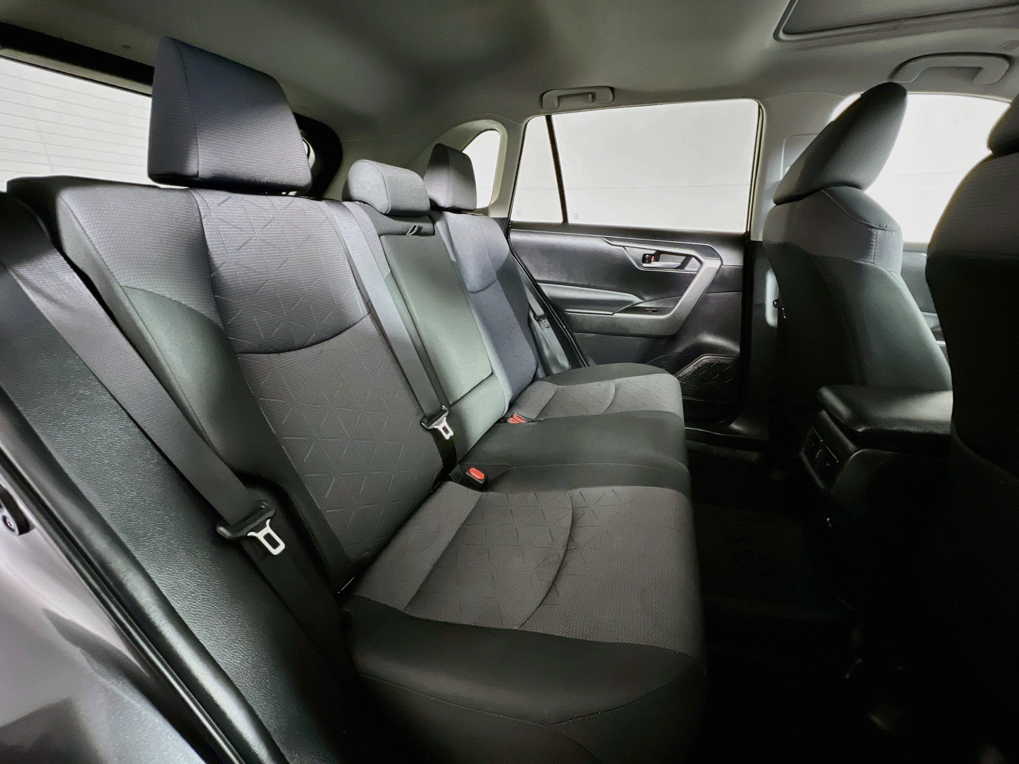 Used 2025 Toyota RAV4 XLE w/ Convenience Package AWD/4WD image 24