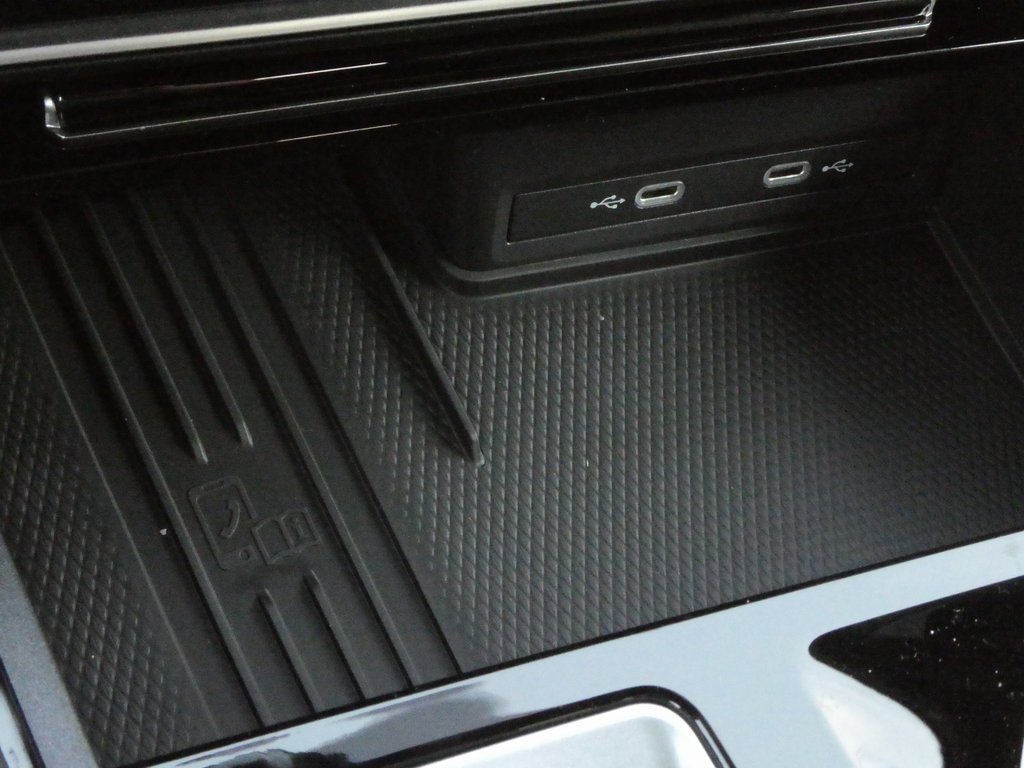 New 2025 Volkswagen Atlas Cross Sport SE image 15