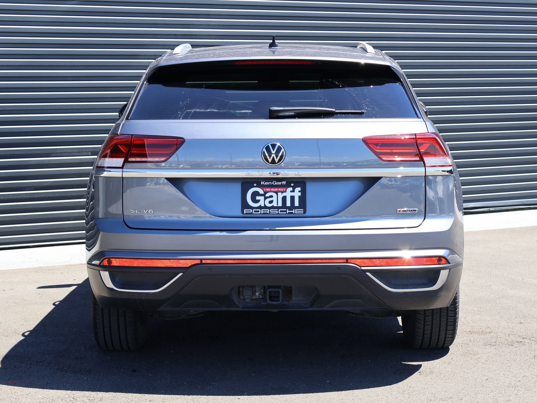 Used 2022 Volkswagen Atlas Cross Sport SE w/ Panoramic Sunroof Package AWD/4WD image 6