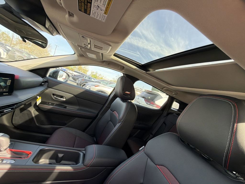 New 2026 Nissan Kicks SR w/ SR Premium Package AWD/4WD image 21