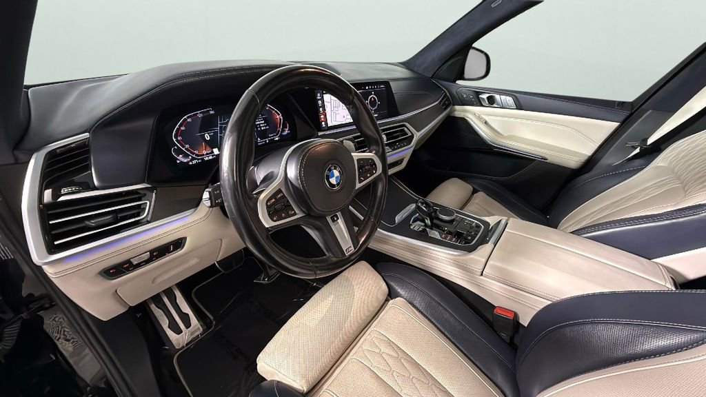 Used 2021 BMW X7 xDrive40i w/ M Sport Package AWD/4WD image 18