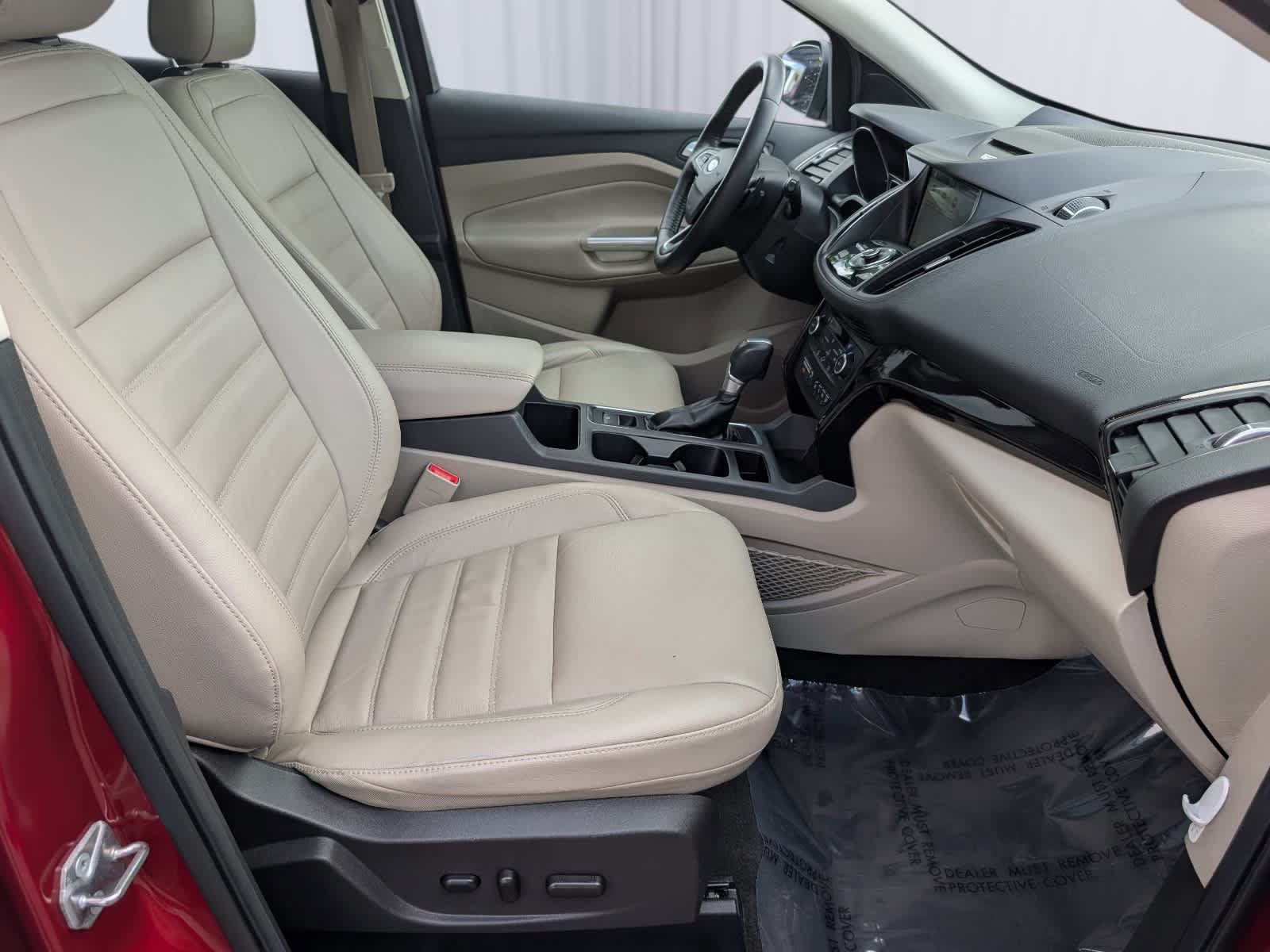 Used 2018 Ford Escape Titanium w/ Ford Safe & Smart Package AWD/4WD image 9
