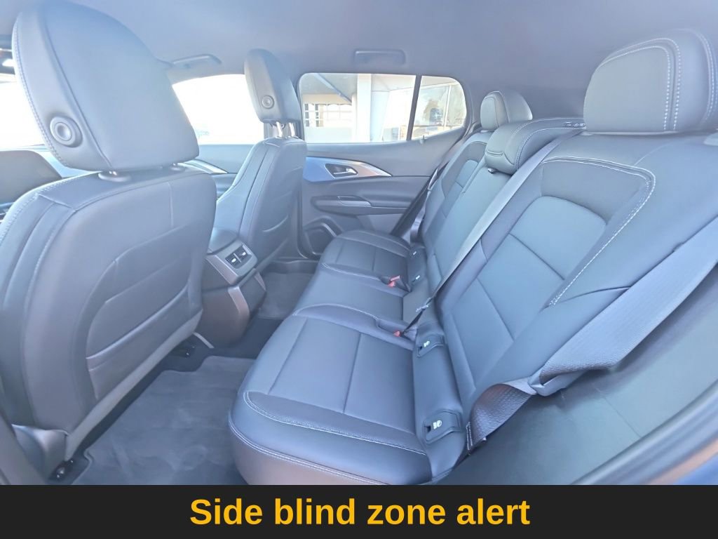 Used 2025 Chevrolet Equinox EV LT w/ Convenience Package image 15