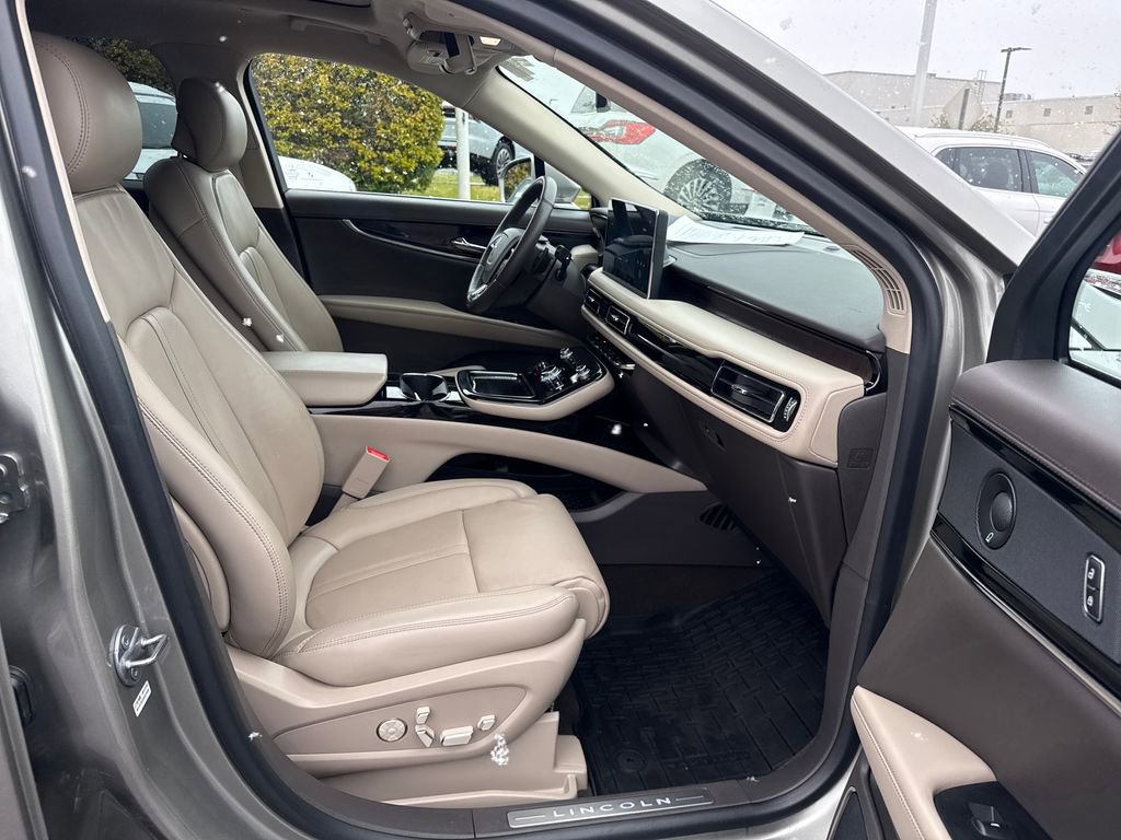Certified 2023 Lincoln Nautilus Reserve w/ Equipment Group 201A AWD/4WD image 28