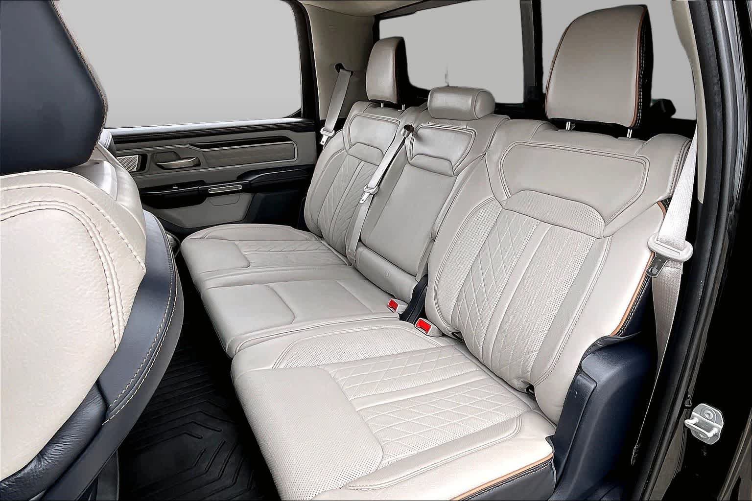Used 2025 RAM 1500 Tungsten AWD/4WD image 38