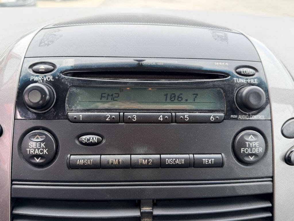 Used 2006 Toyota Sienna CE FWD image 20