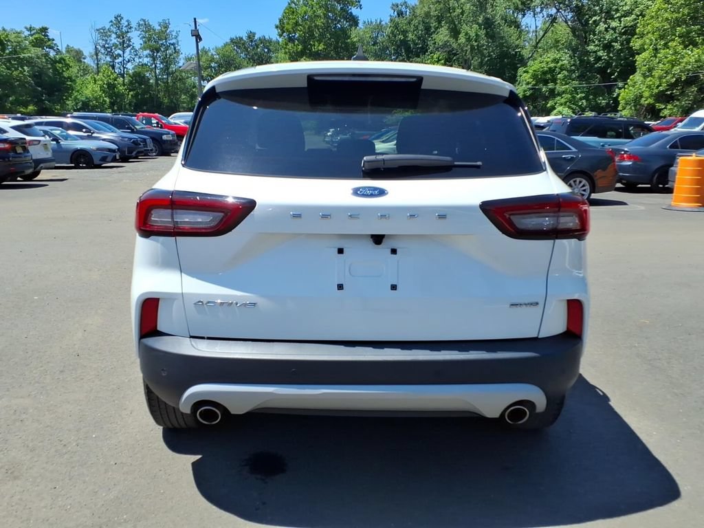 Used 2023 Ford Escape Active w/ Tech Pack #1 AWD/4WD image 7