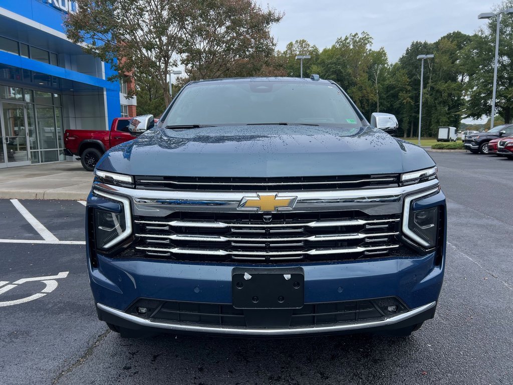 New 2025 Chevrolet Suburban Premier image 2