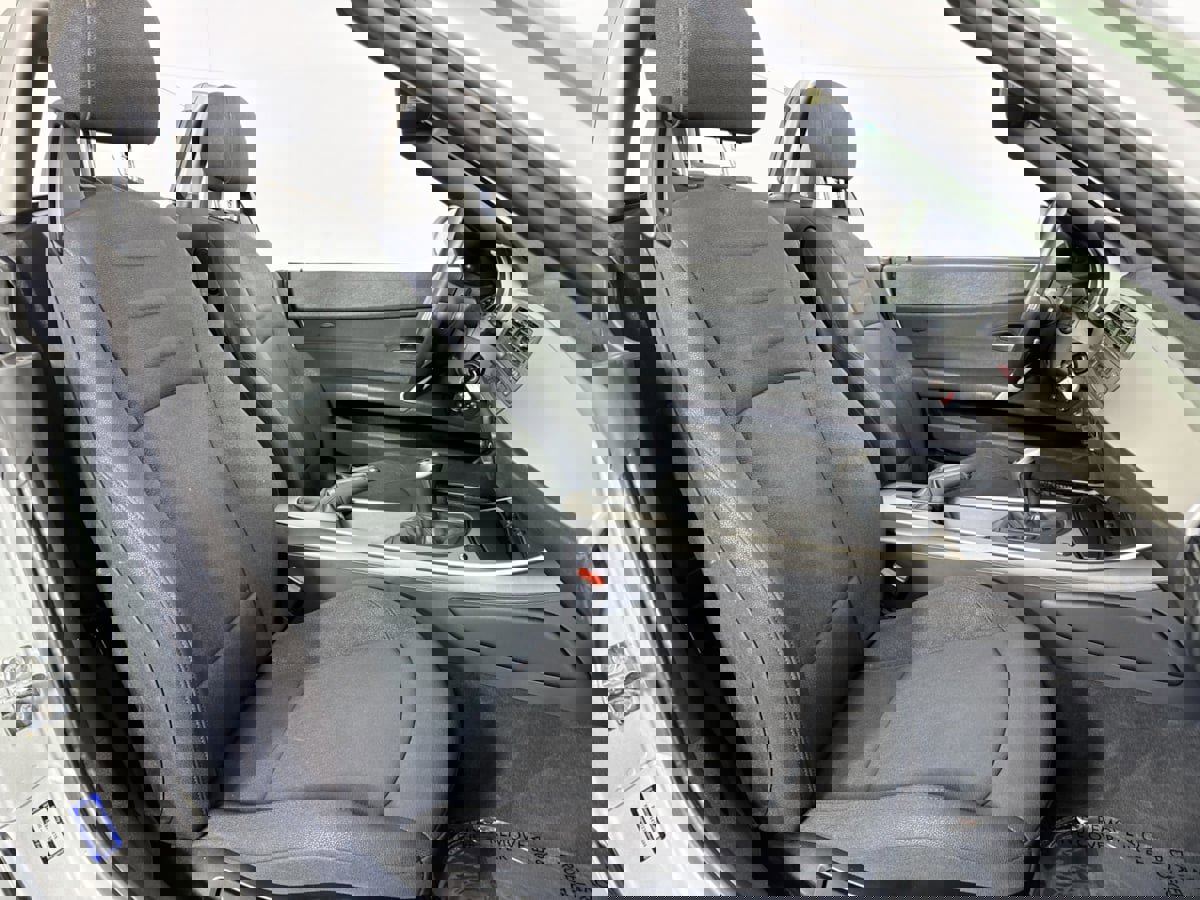 Used 2007 BMW Z4 3.0i image 24