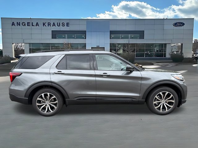 New 2027 Ford Explorer ST-Line RWD image 9