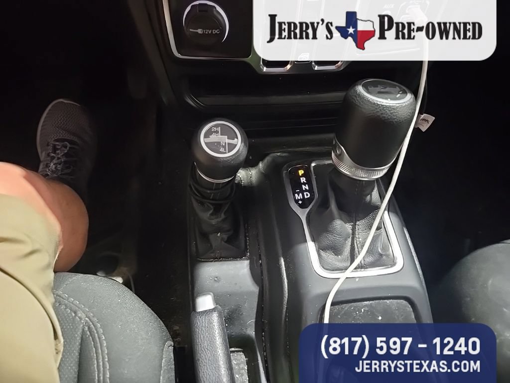 Used 2021 Jeep Wrangler Unlimited Sport AWD/4WD image 12